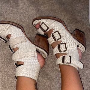 Freebirds sandals